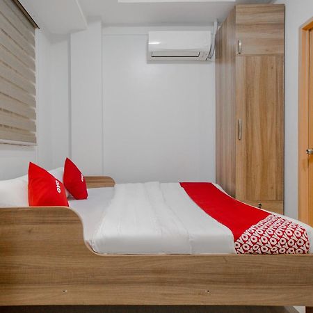 Oyo 605 The Quarters Hotel Manila Luaran gambar